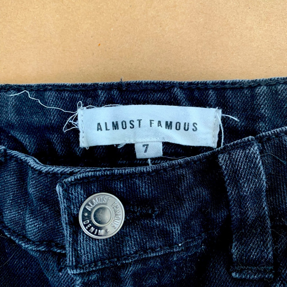 Almost Famous Jean shorts with lace